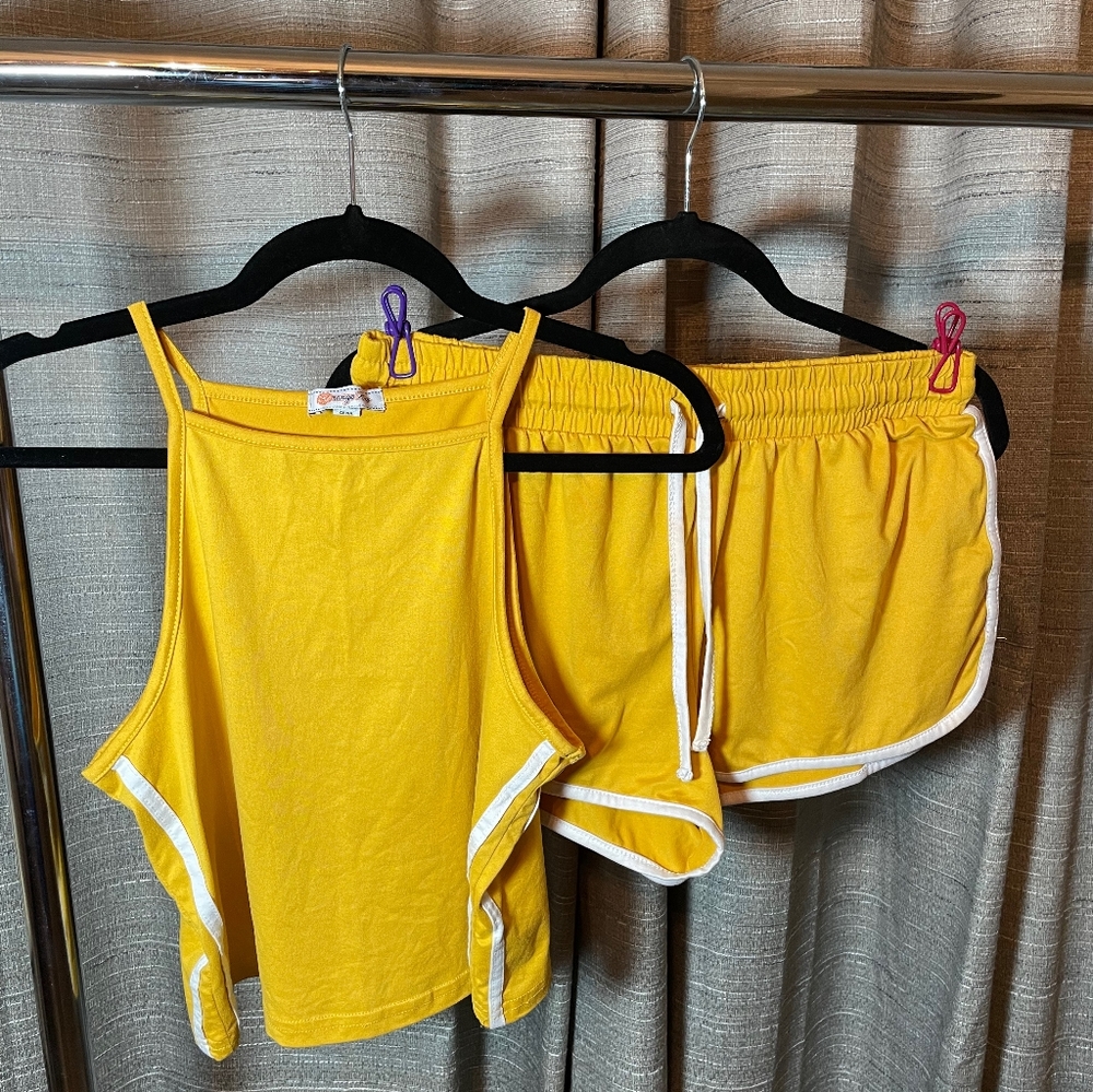 Yellow set